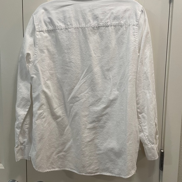 GAP Classic Boyfriend Fit Button Down Shirt - Picture 6 of 9